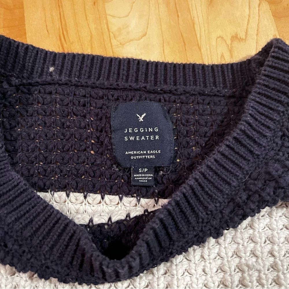 American Eagle Blue and White Striped Jegging Knit Sweatshirt Women’s Small - Picture 3 of 4